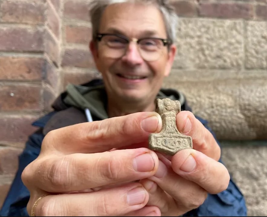 Viking amulet found in Sweden - symbol of last stand against emerging Christianity